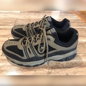 Men’s Skechers Memory Foam Sneakers Size 12